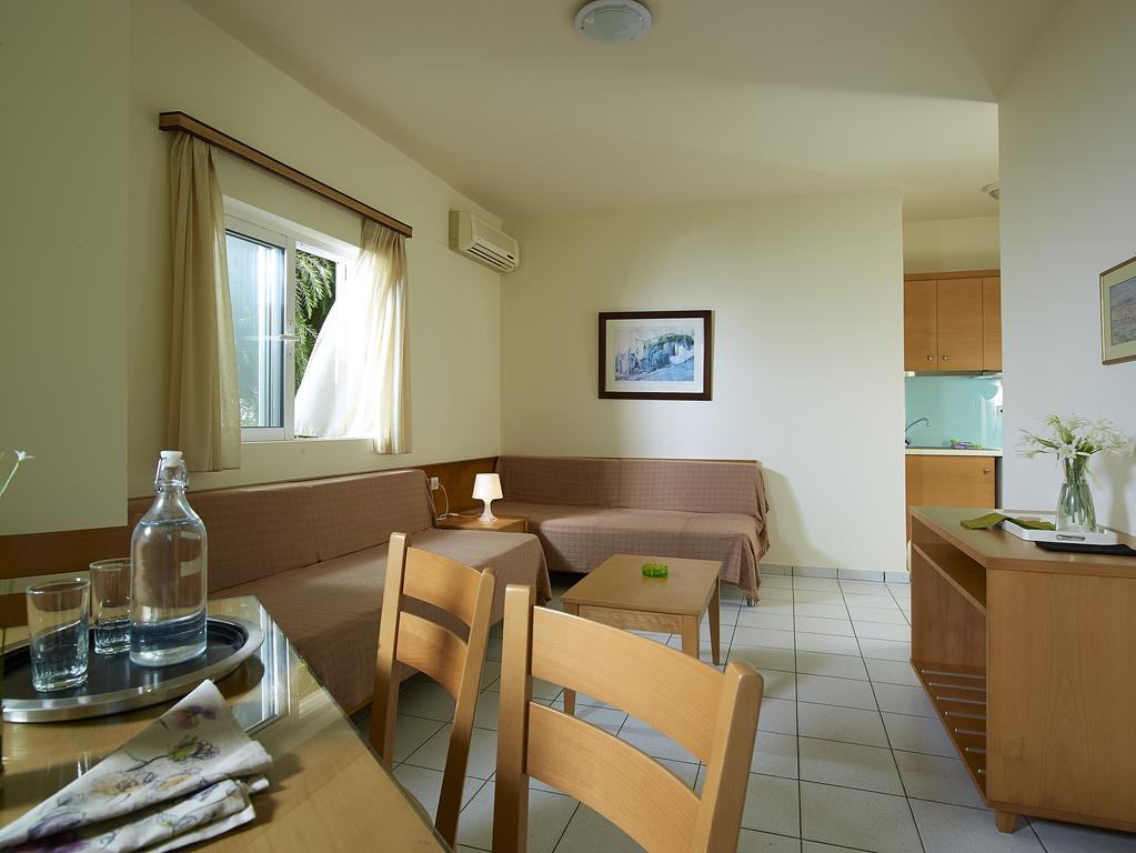 Mousses Apartments & Studios Kissamos Luaran gambar