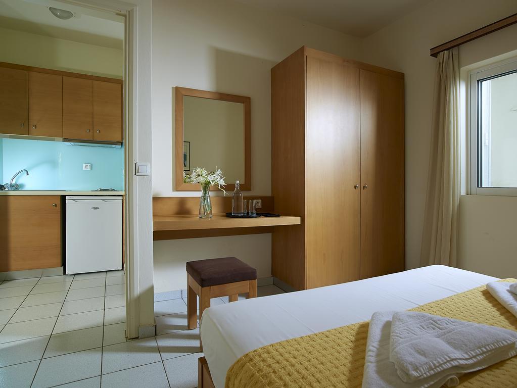 Mousses Apartments & Studios Kissamos Bilik gambar