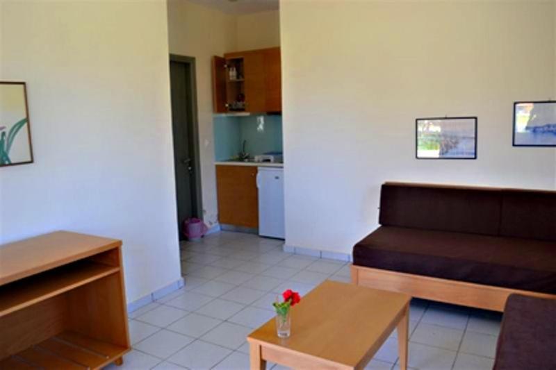 Mousses Apartments & Studios Kissamos Bilik gambar